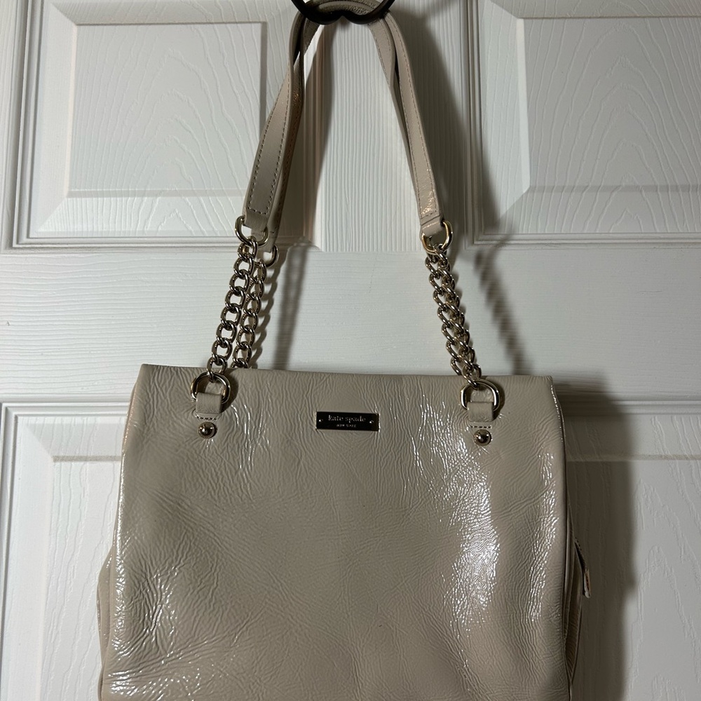 Kate Spade Beige Chain Strap Shoulder Bag
